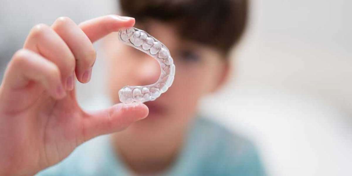 Invisalign Aligners for Teens: Benefits and Considerations