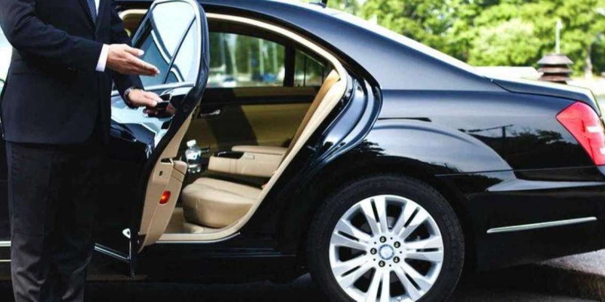 How Corporate Sedan Service Enhances Your Business Travel Experience