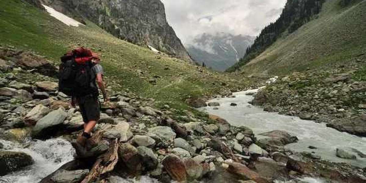 Pahalgam Trekking Packages – Embark on an Adventure with Devza Tour and Travels