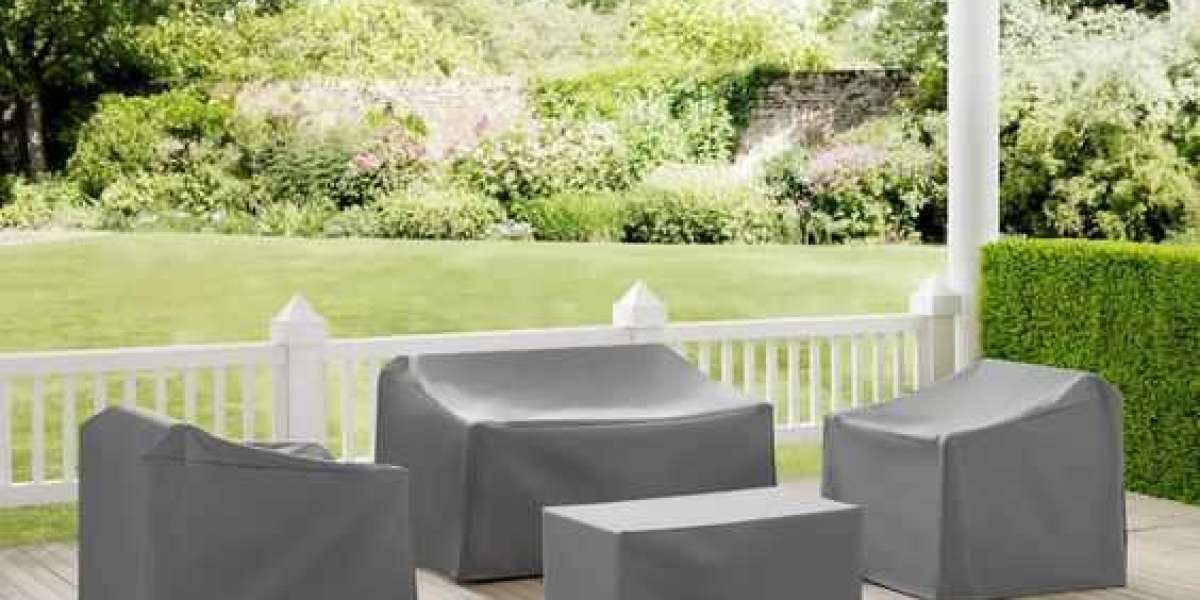 Dubai’s Weatherproof Furniture Covers for Outdoors