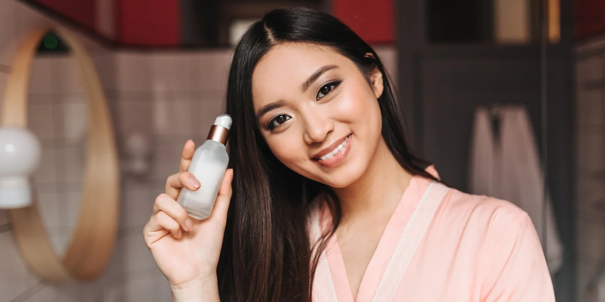 Japanese vs Korean Skincare Routine: What's the Difference?