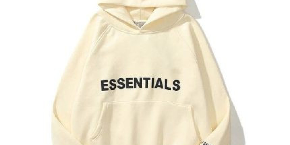 Essentials Hoodie – Must-Have Fashion for a Casual & Cool Look