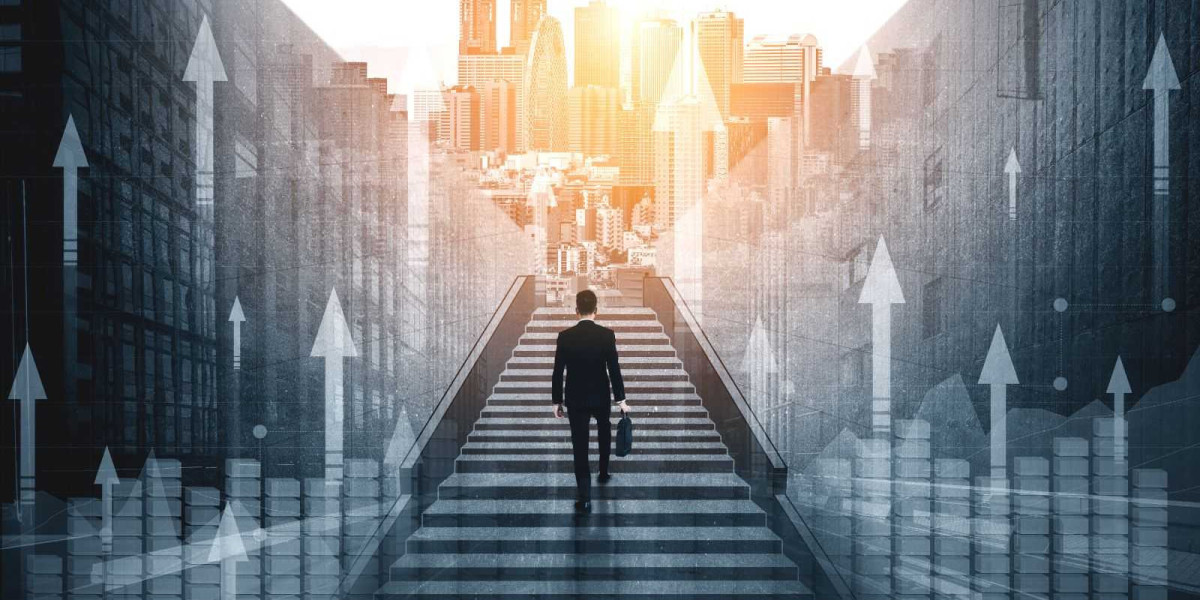 The Importance of Industry Exposure During an MBA