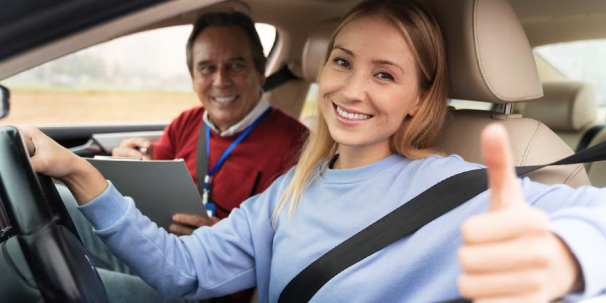 Master the Road: Best Driving Classes for Manual Transmission & Intensive Driving Courses in Cambridge