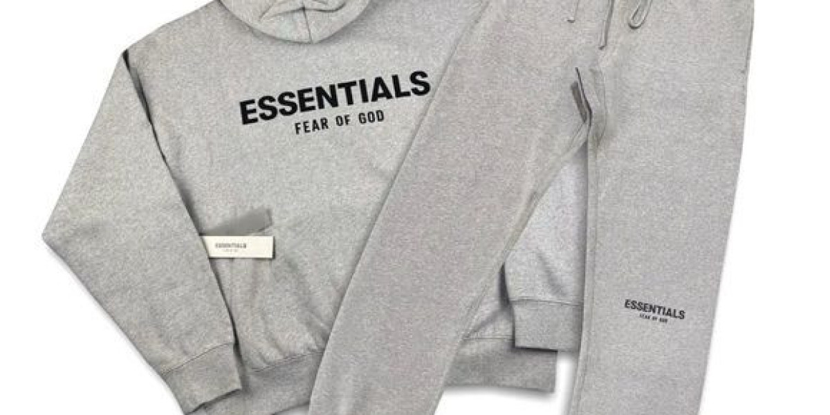 Essential Hoodie Outfit Ideas for Casual Days
